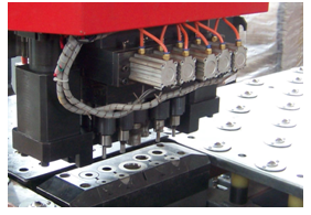 山東拓維機械制造有限公司，汽車大梁沖，汽車小梁沖，鋼模板沖孔，鋼模板加工設(shè)備，汽車橫梁沖，數(shù)控平板沖孔機，中厚板數(shù)控沖床，數(shù)控沖鉆復(fù)合機，汽車縱梁沖，縱梁自動化生產(chǎn)線，中厚板沖割復(fù)合機，平地機刀片沖鉆生產(chǎn)線